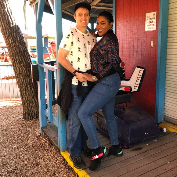 ✨Host Pick✨ Multicolor Disco Crop Top Size: Medium - Picture 3 of 10